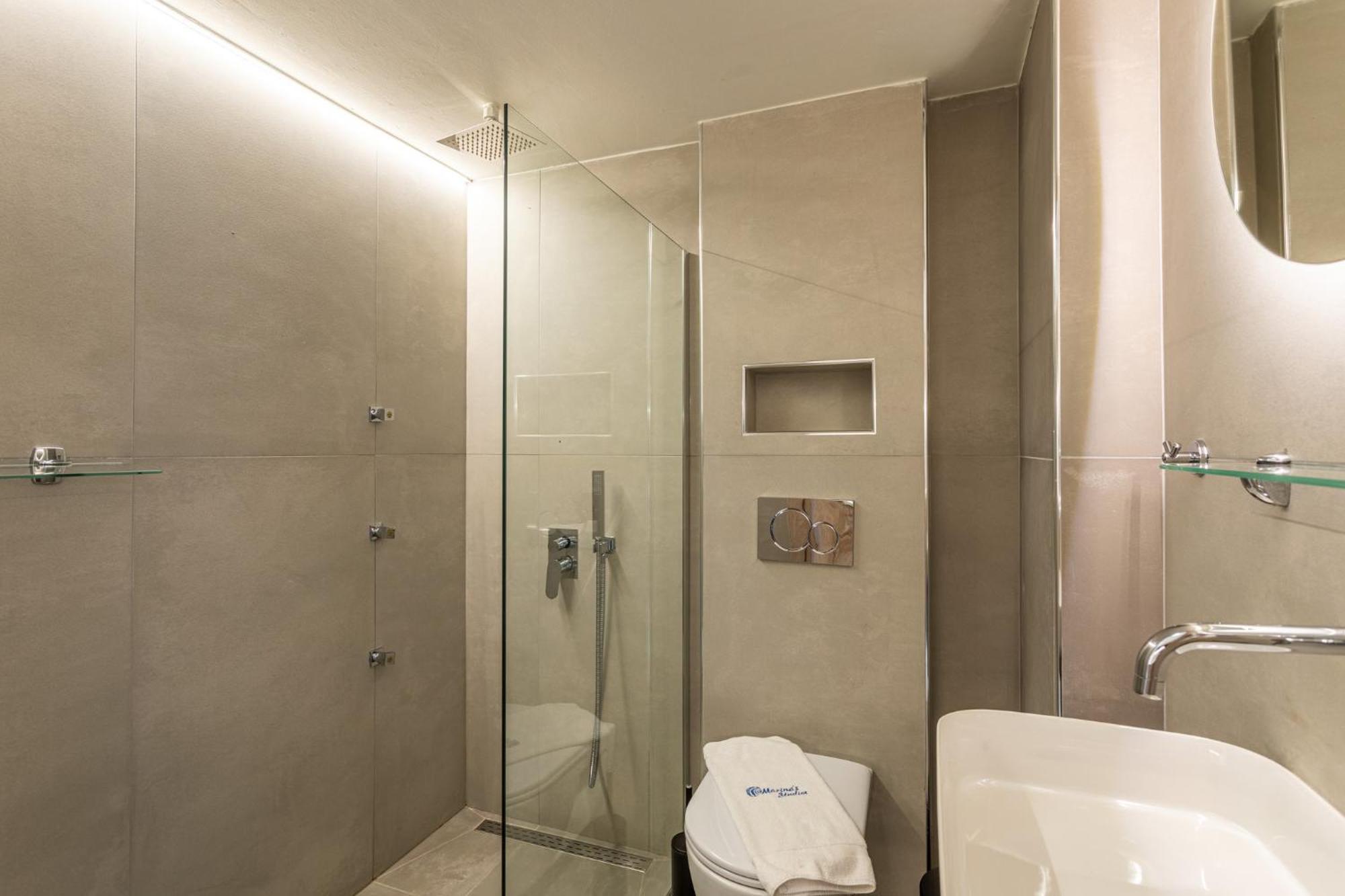 Marina Aparthotel Kardhamili Buitenkant foto