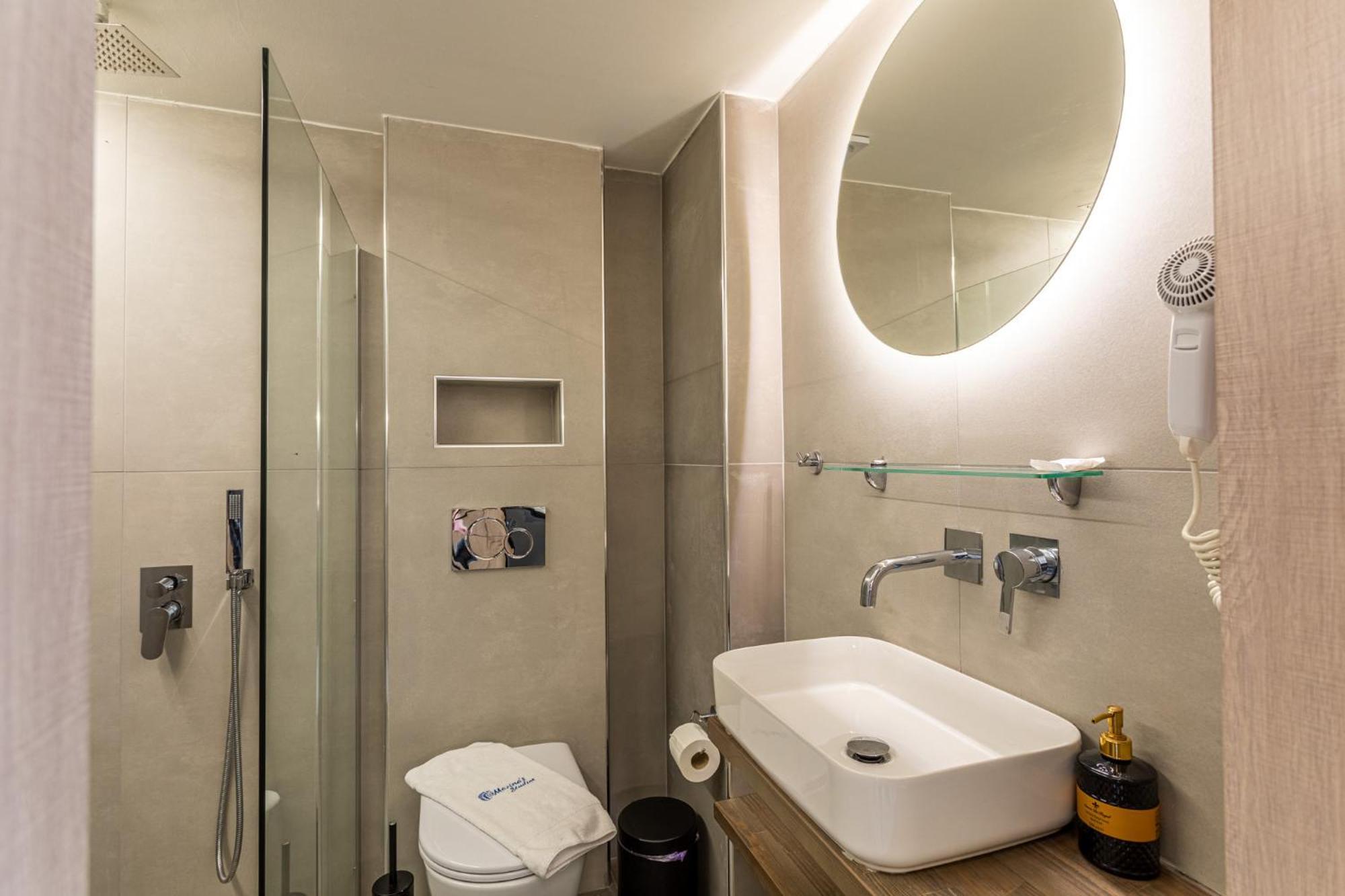 Marina Aparthotel Kardhamili Buitenkant foto