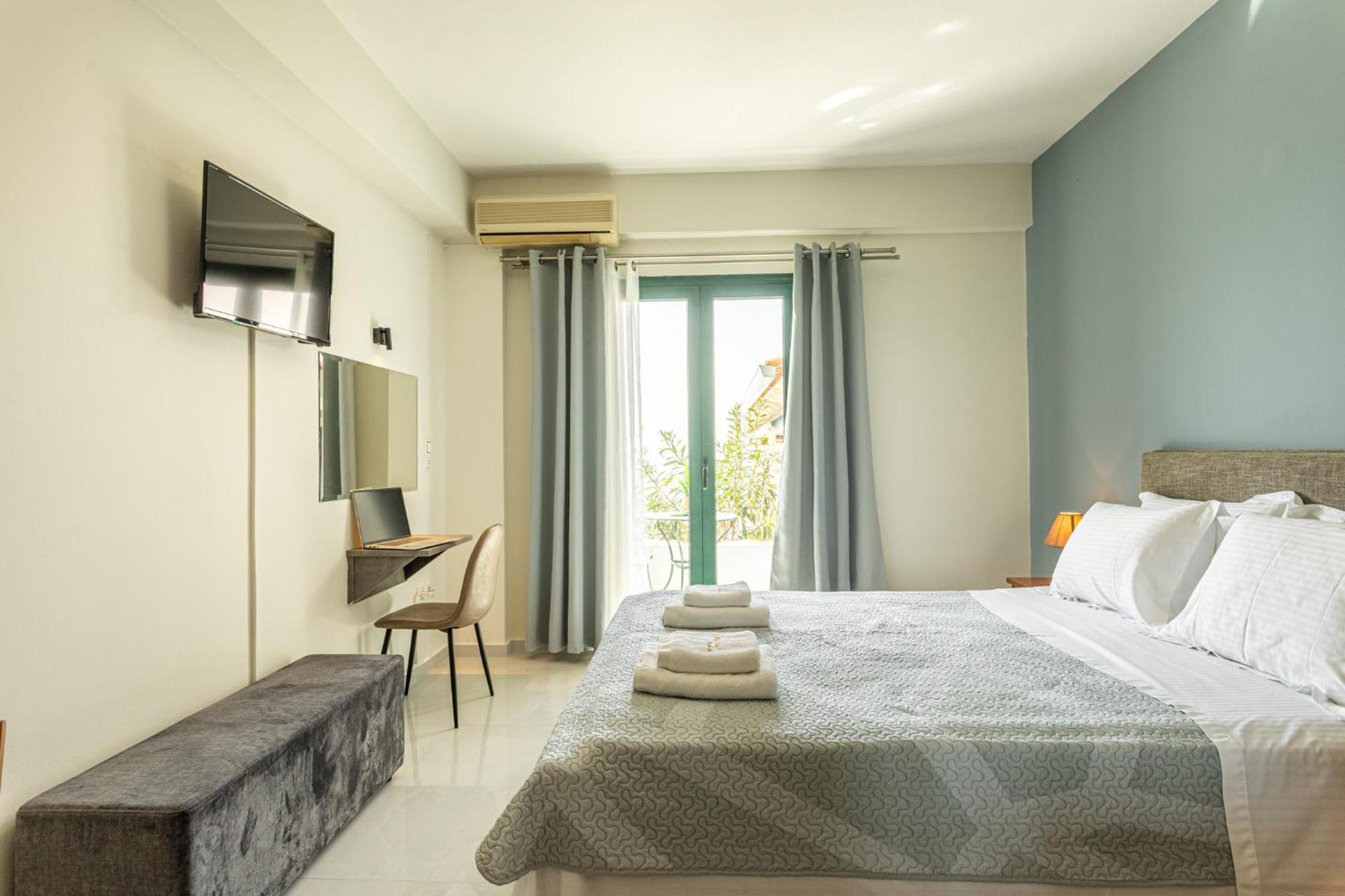 Marina Aparthotel Kardhamili Buitenkant foto